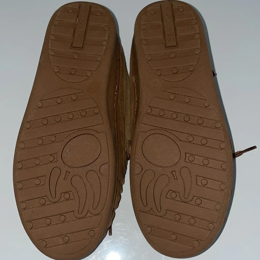 BearPaw Moc kids slippers. Size 2
